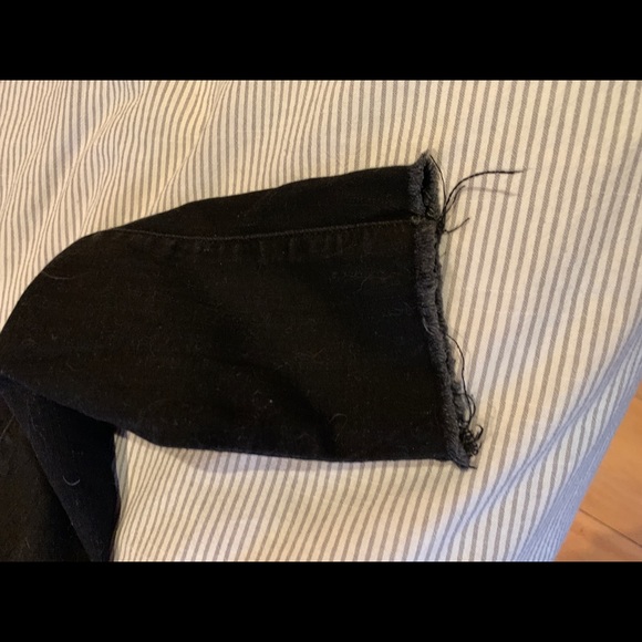 Levi’s - Picture 3 of 3